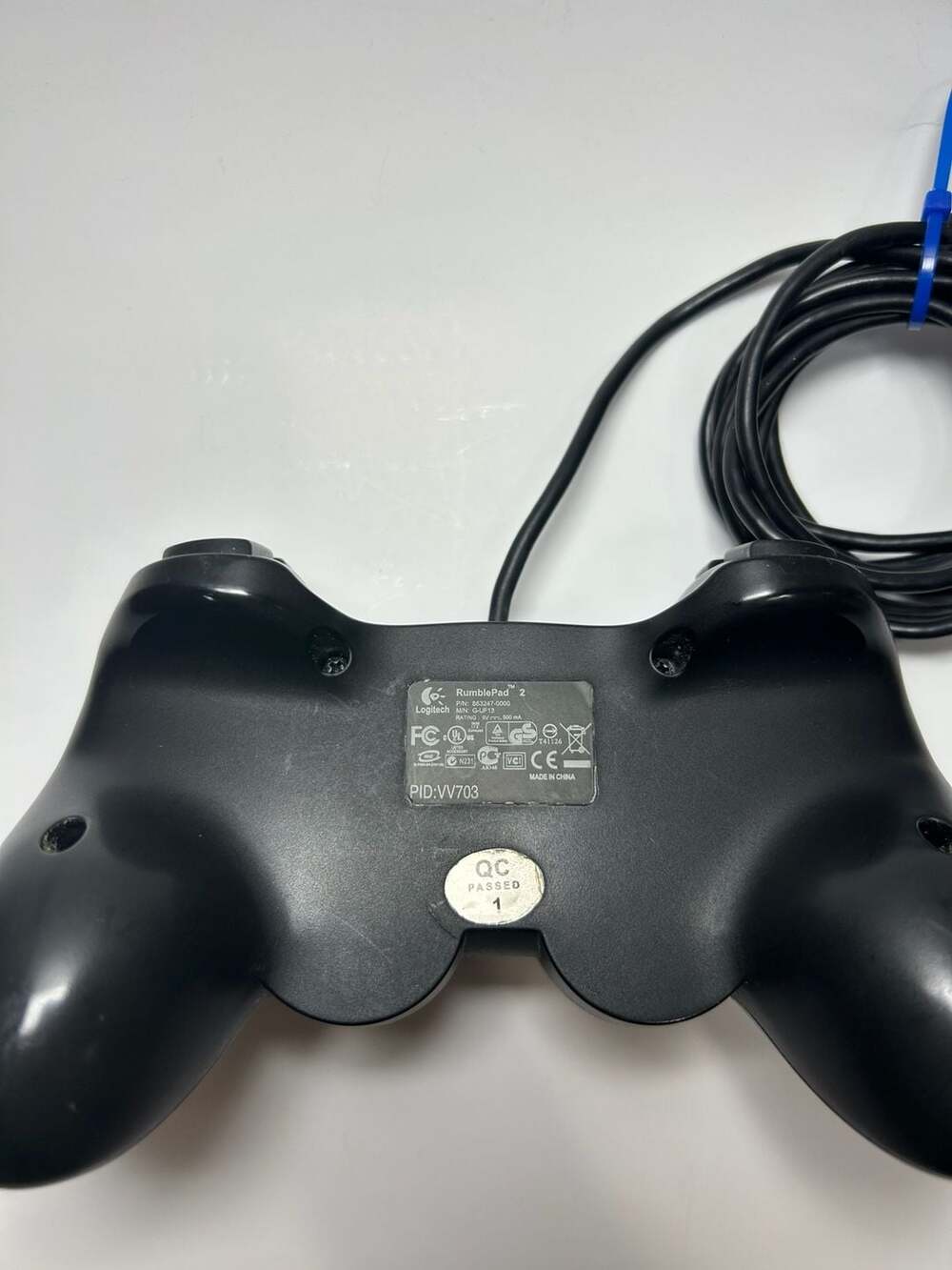 Logitech Rumblepad 2 PC Gamepad Game Controller G-UF13 Rumble Feedback - Picture 4 of 4